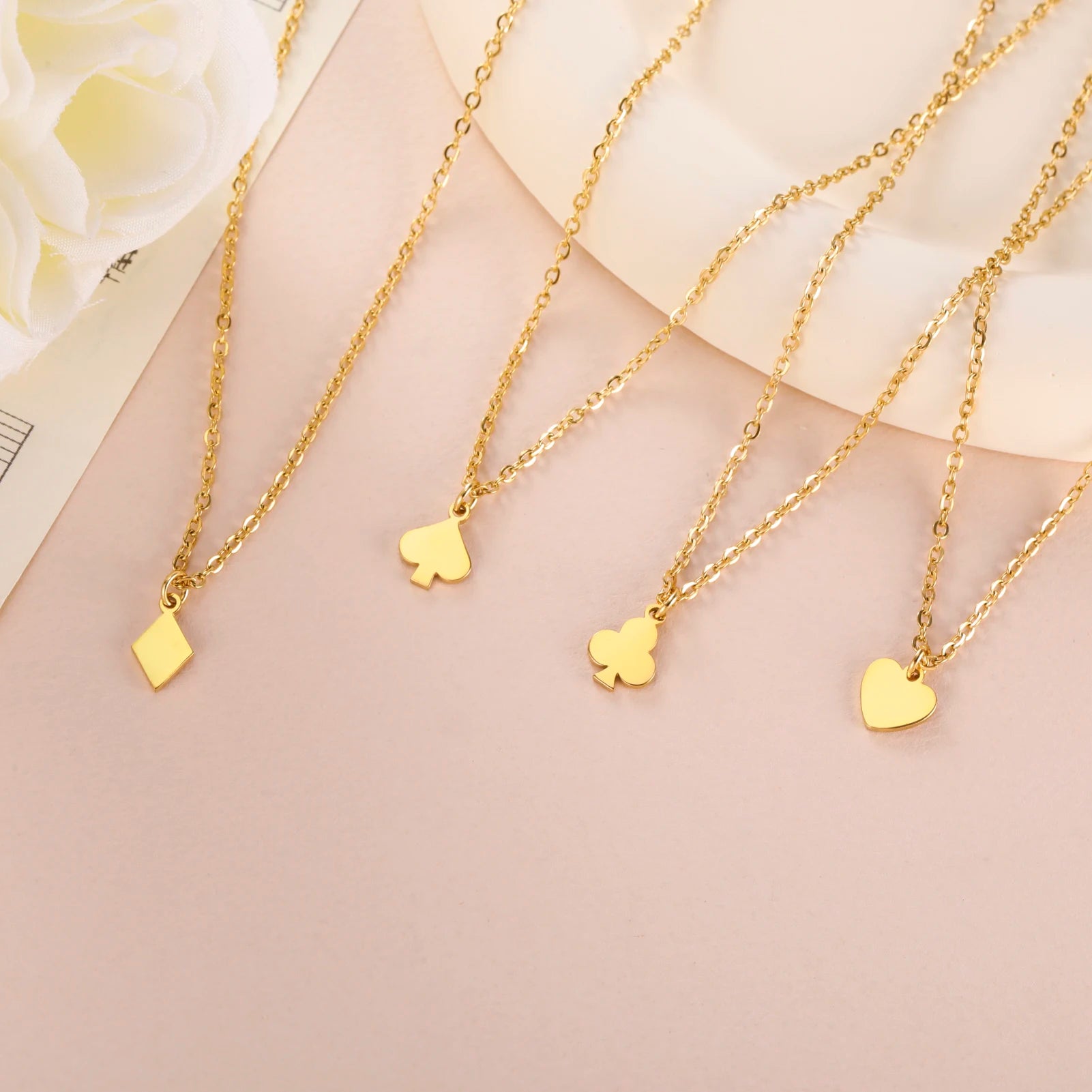 Unift Lucky Gambler Necklace for Poker Players Digger Stainless Steel Spade Ace Pendant Women Choker Neck Chain Trendy Jewelry