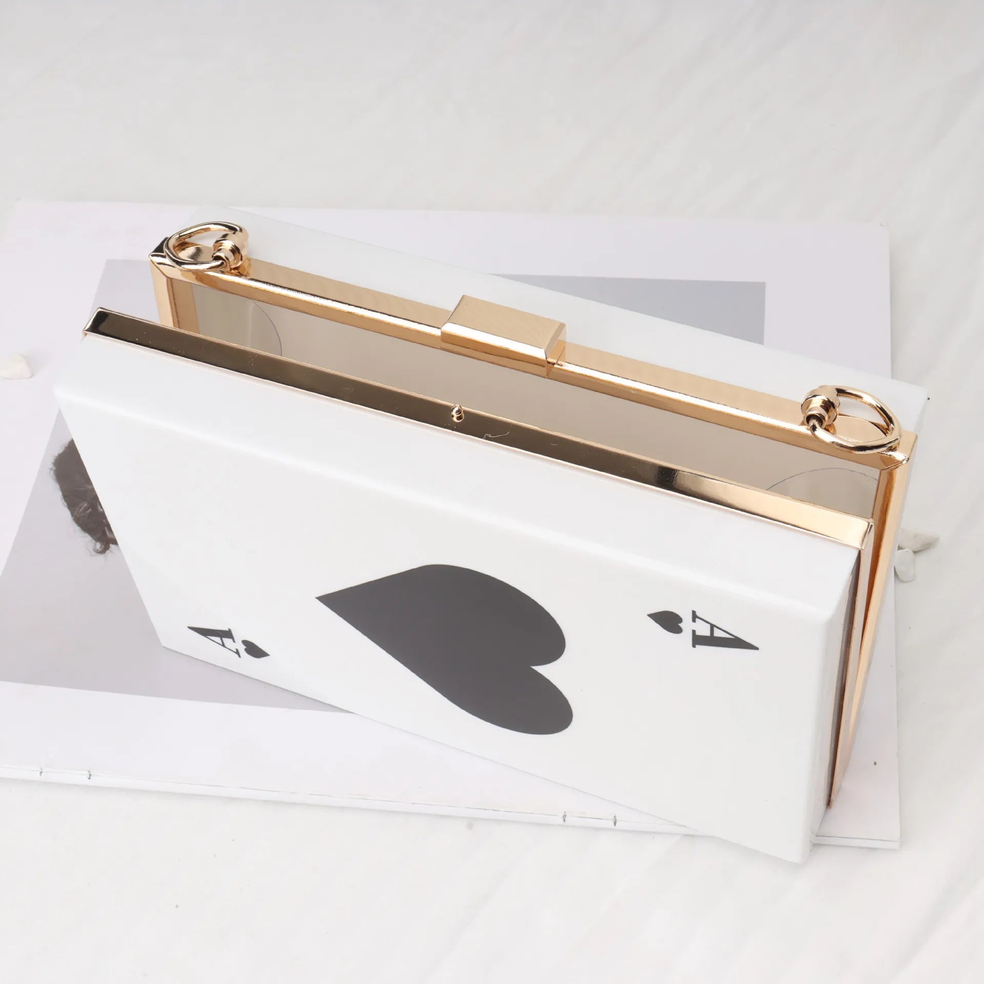 2025 Spring New Acryilc Clutch Purse Bag Spade A Purse Bag White Evening Clutches Chain Messenger Bags Women Shoulder Bags