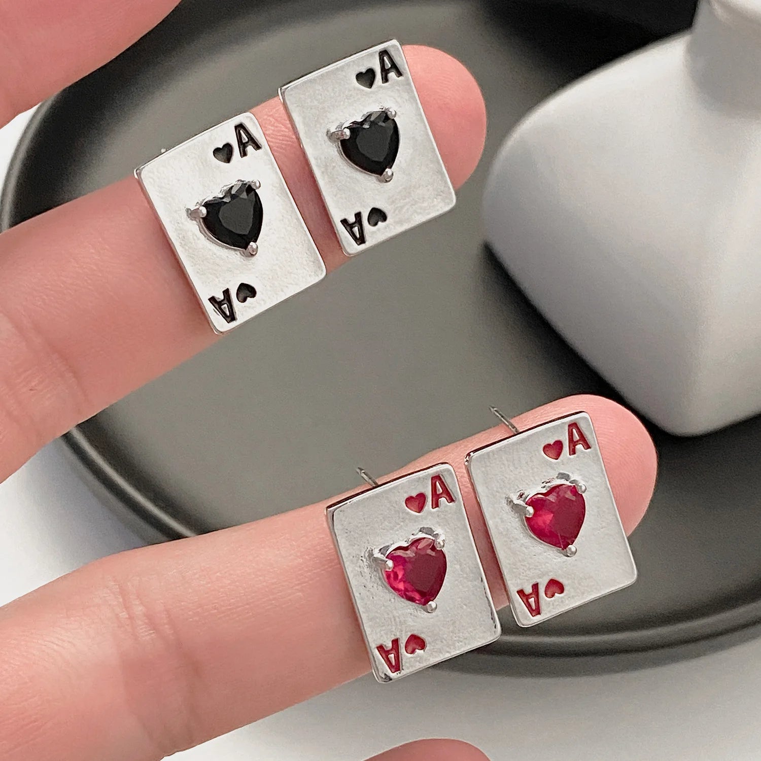 Creative Love Zircon Poker Stud Earrings For Woman Trendy Enamel Geometry Earrings Charm Office Party Accessories Jewelry Gifts